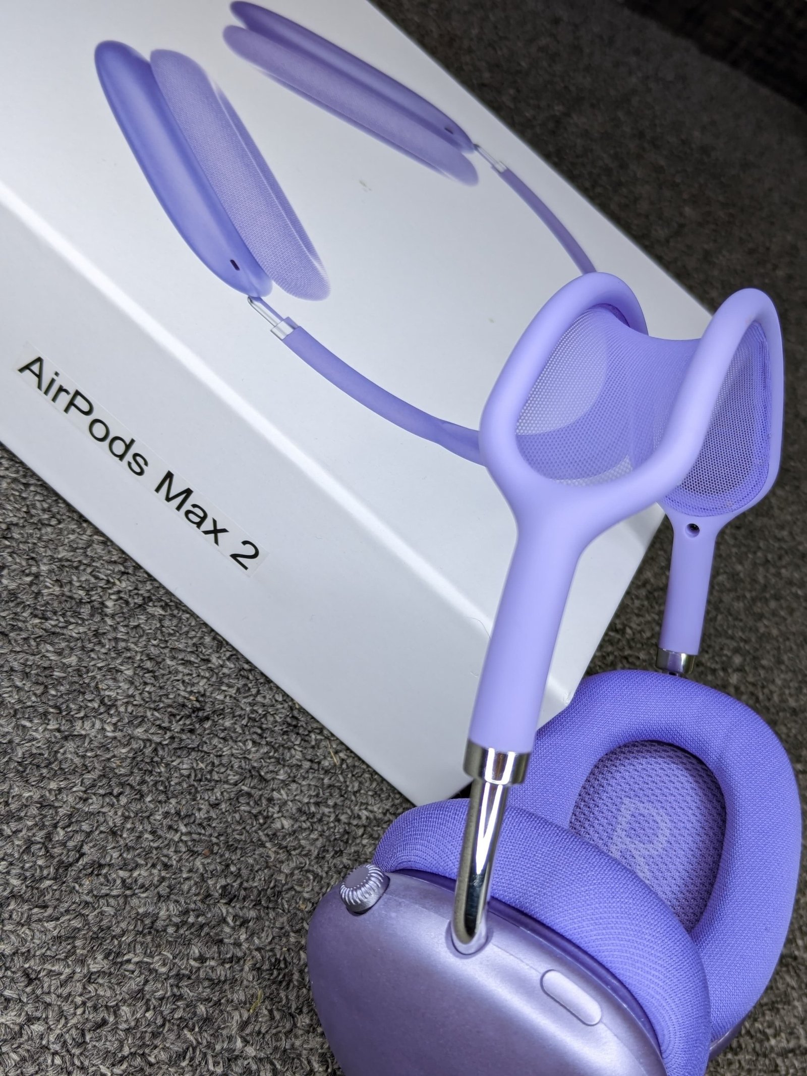 Apple AirPods Max Gallery