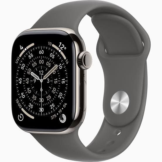 Apple Watch Series 8 Hover