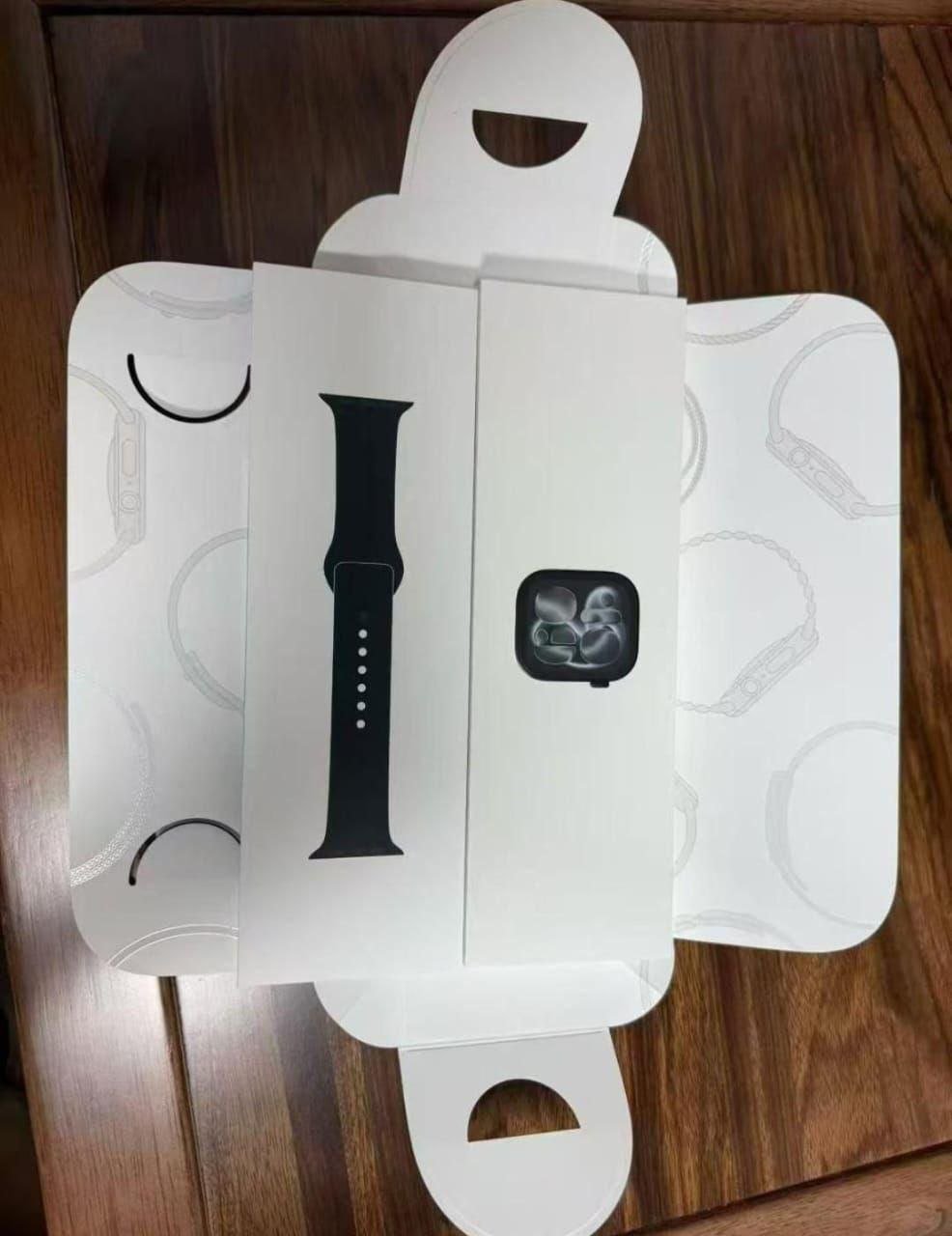Apple Watch Series 8 Gallery
