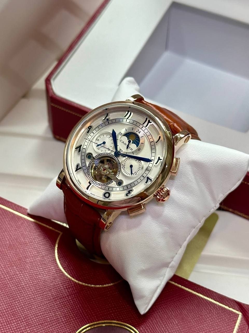 Cartier Grande Complication / Tourbillon Moonphase Eastern Arabic Numeral Edition Hover