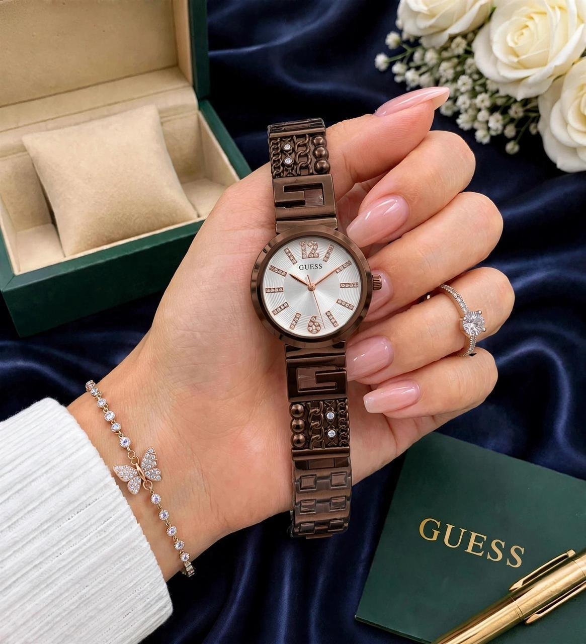 Guess Logo-Link Bangle/Bracelet Women's Fashion Watch (Master Copy/Replica or Original Variant) Hover