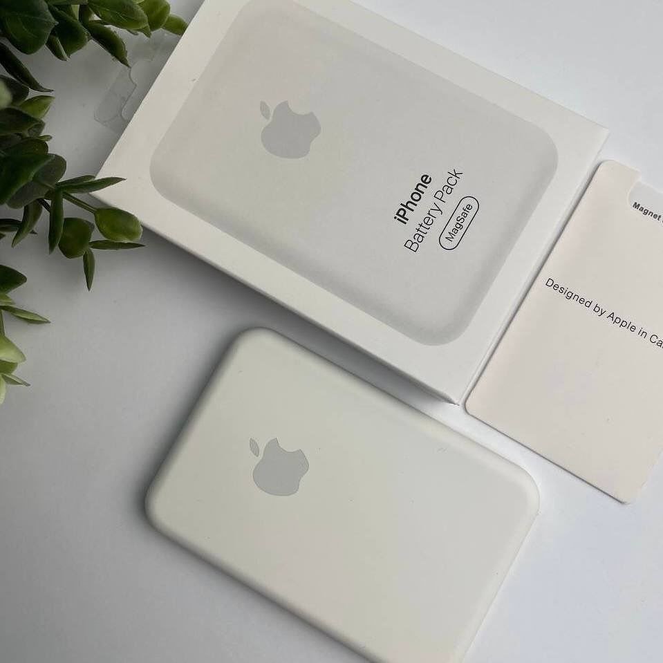 MagSafe Wireless PowerBank Gallery