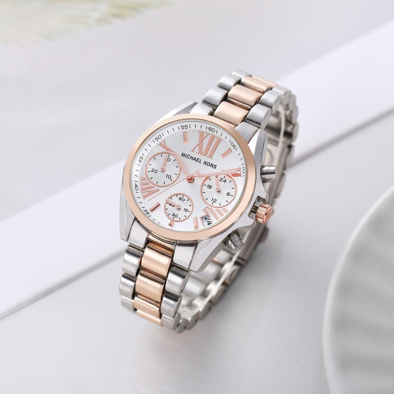 Michael Kors Bradshaw Chronograph Fashion Watch Gallery