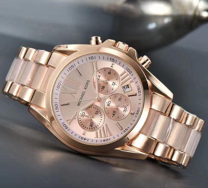 Michael Kors Bradshaw Chronograph Fashion Watch Gallery