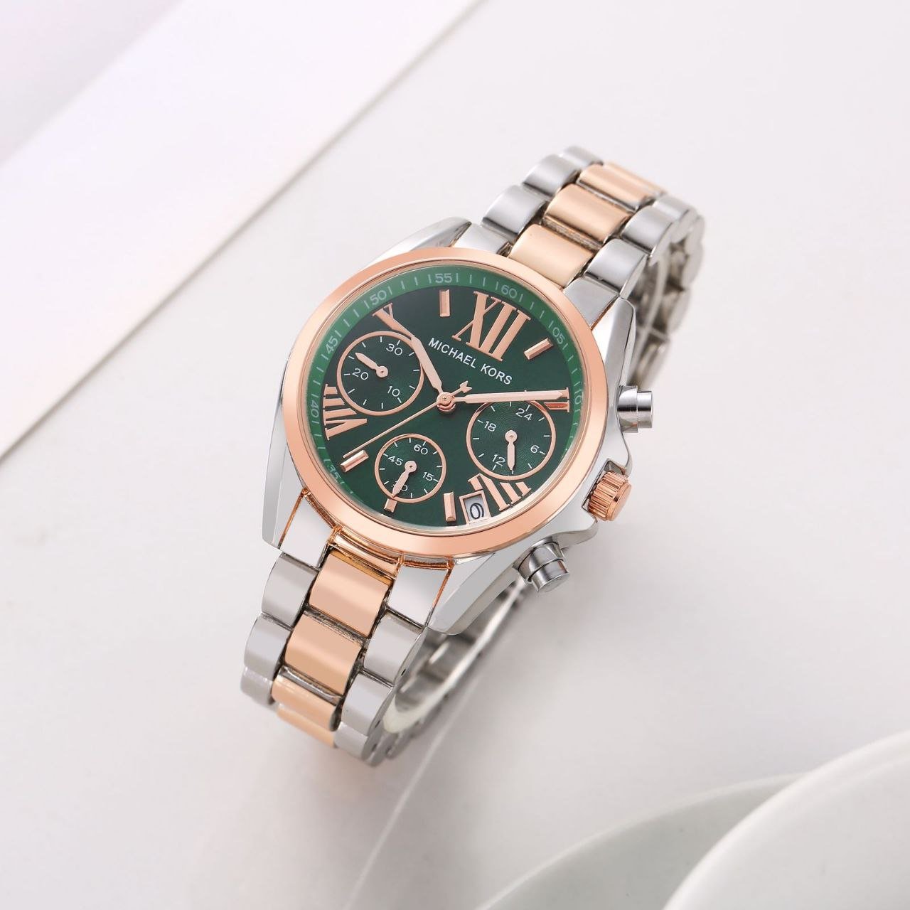 Michael Kors Bradshaw Chronograph Fashion Watch Gallery