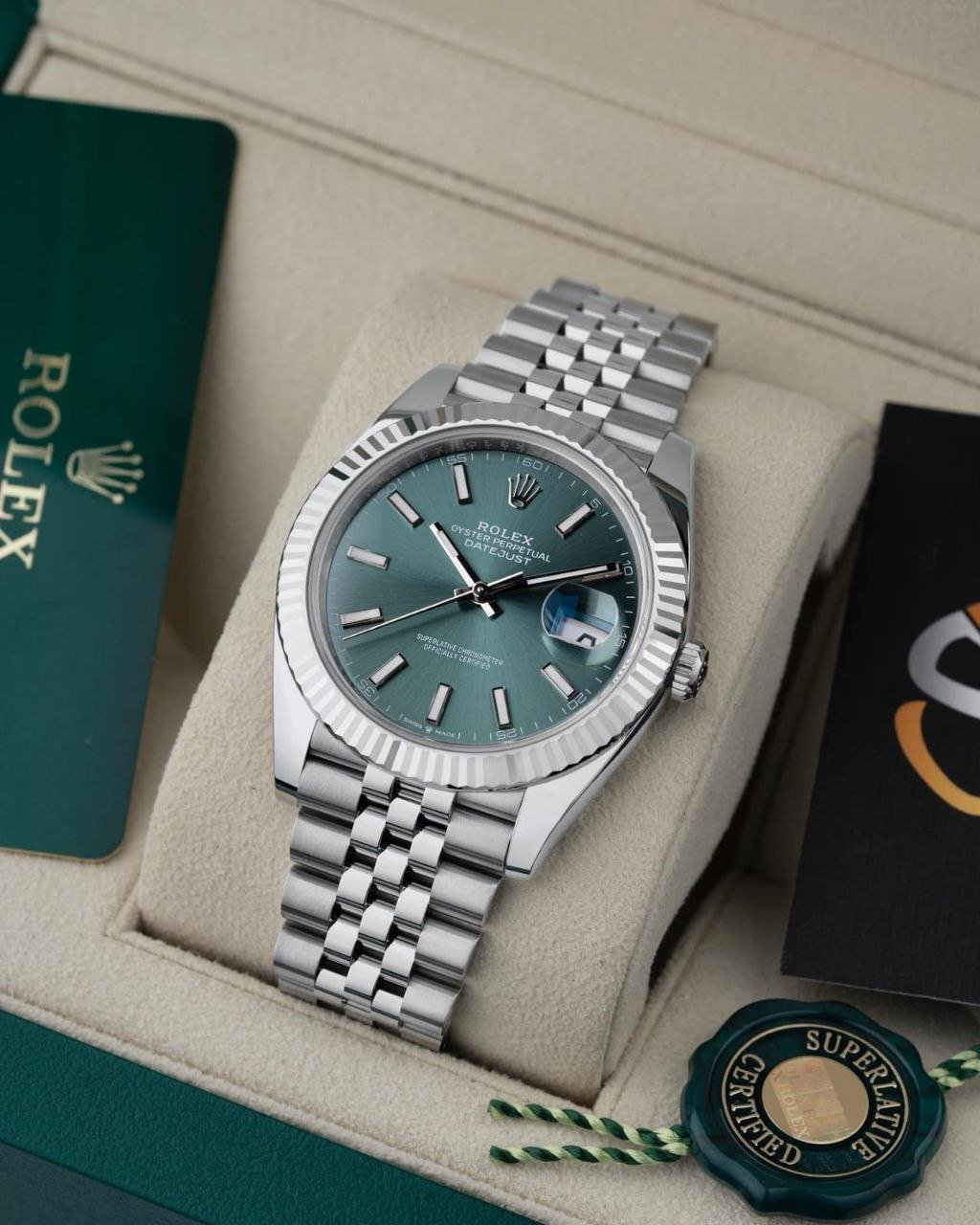 Rolex Datejust 36 (Mint Green Sunburst Dial with Fluted Bezel and Jubilee Bracelet) — Model Gallery