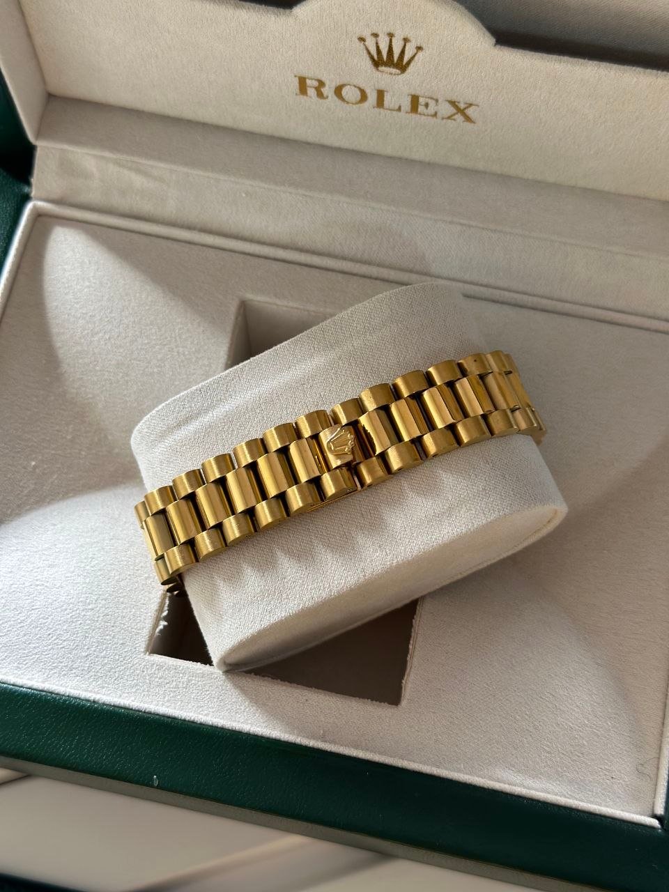Rolex Day-Date Hover