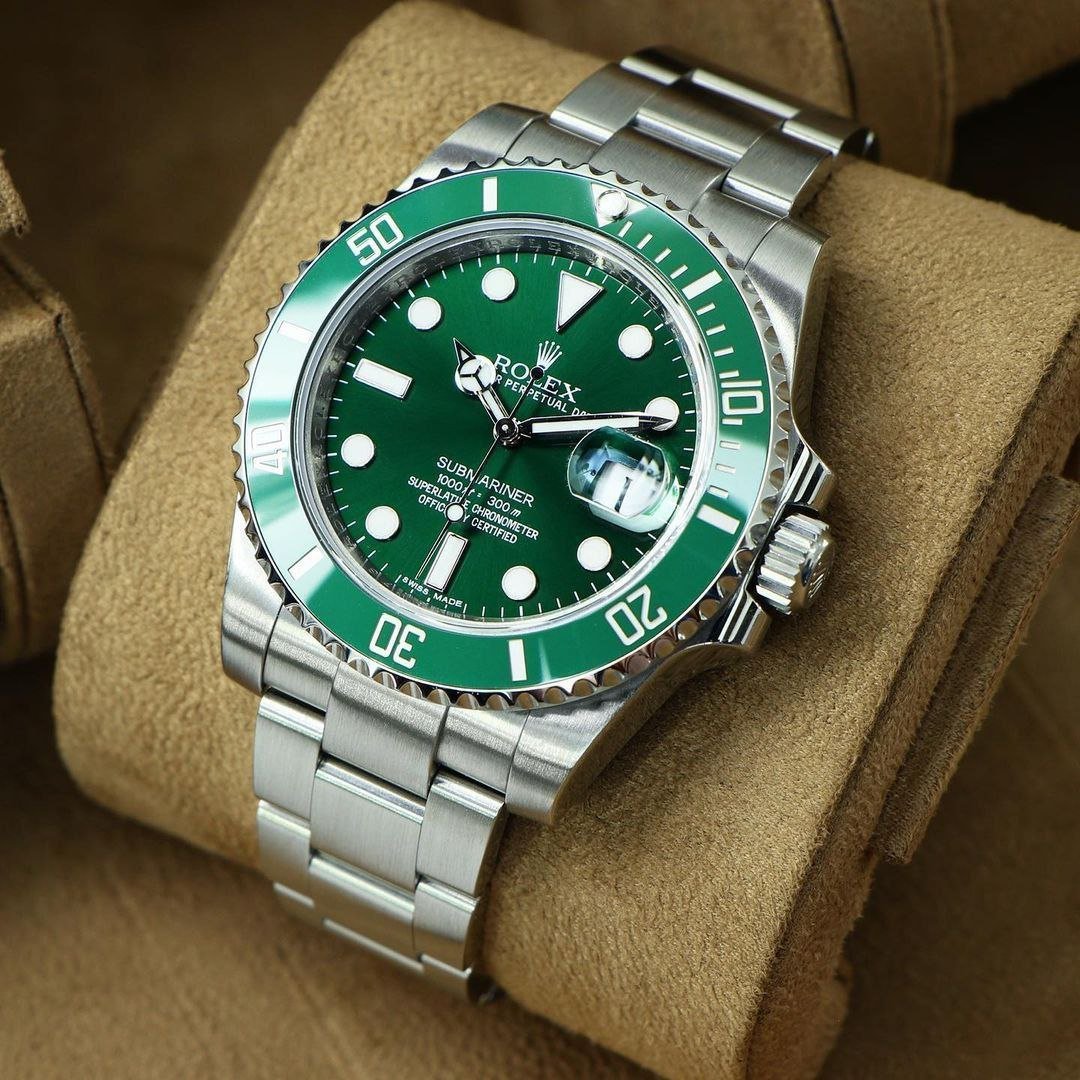 Rolex Submariner Date "Starbucks" — Oystersteel Case with Green Cerachrom Bezel, Black Dial, and Oyster Bracelet Hover