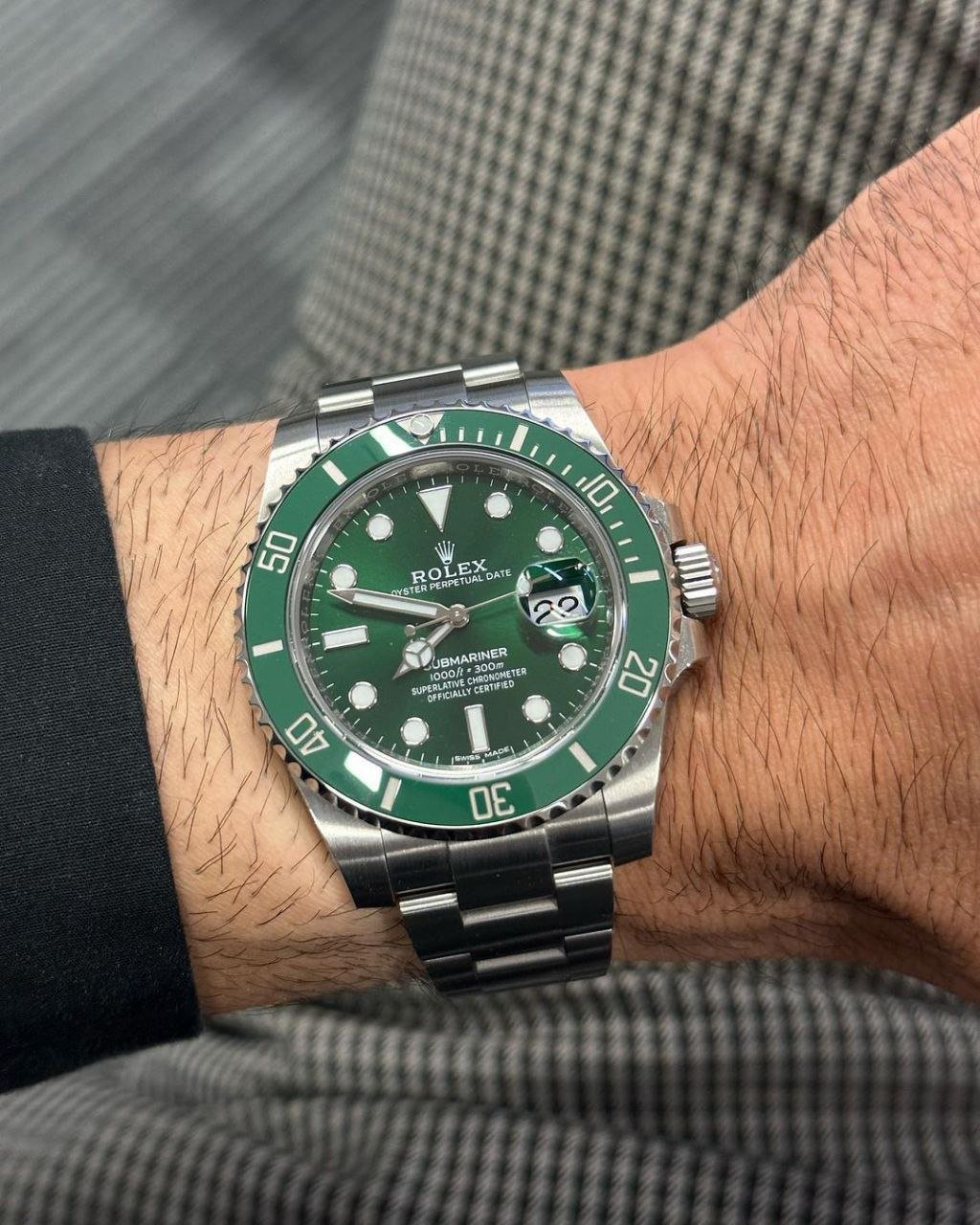 Rolex Submariner Date "Starbucks" — Oystersteel Case with Green Cerachrom Bezel, Black Dial, and Oyster Bracelet Gallery