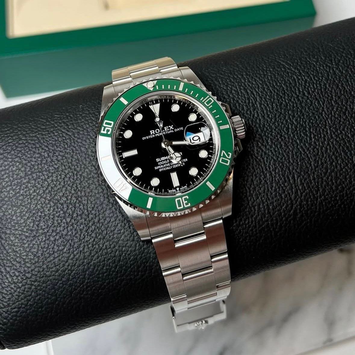 Rolex Submariner Date "Starbucks" / "Cermit" (Oystersteel Case with Black Dial, Green Cerachrom Bezel, and Oyster Bracelet) — Model Gallery