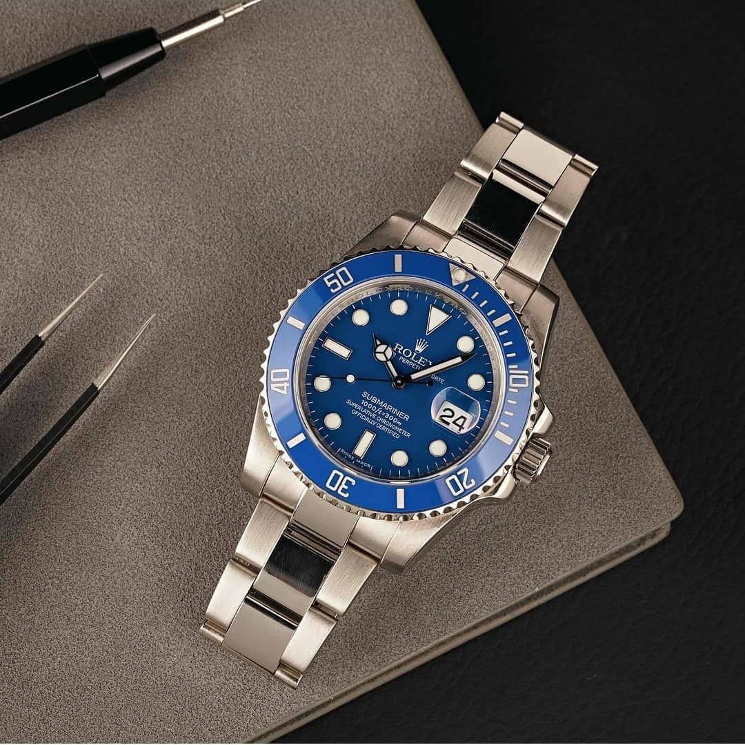 Rolex Submariner Date — Stainless Steel Case with Royal Blue Dial, Blue Cerachrom Bezel, and Oyster Bracelet (Model Reference: Submariner Date Series) Hover