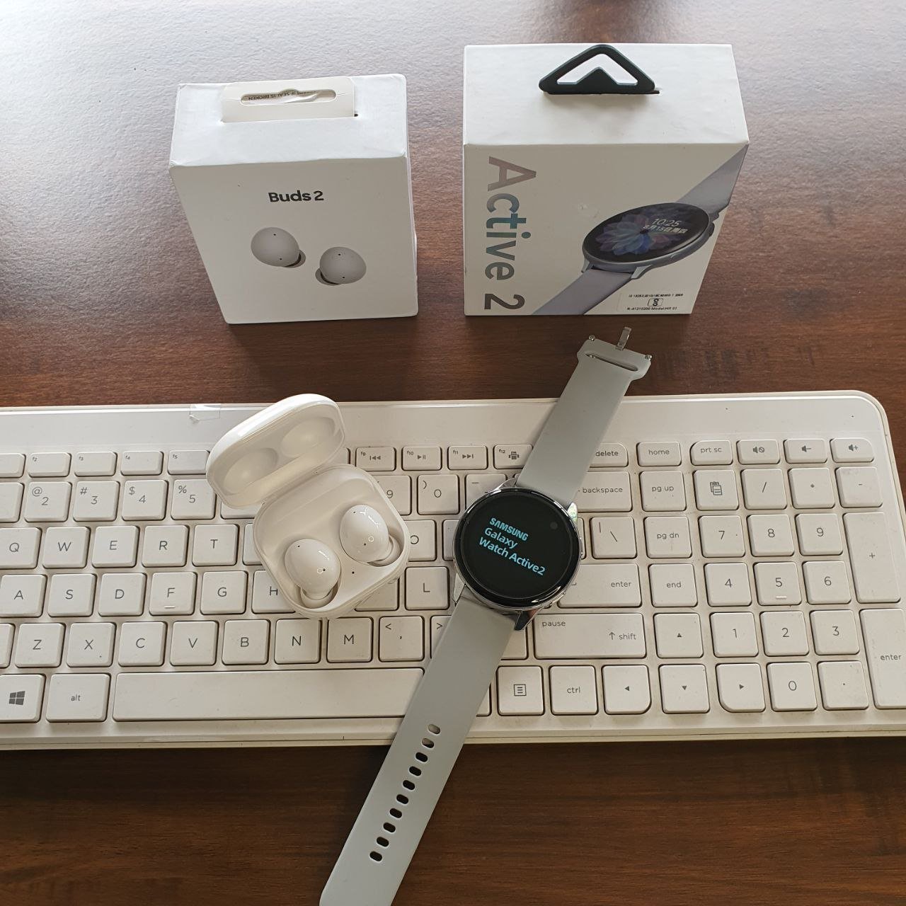 Samsung Galaxy Watch Active 2 Gallery