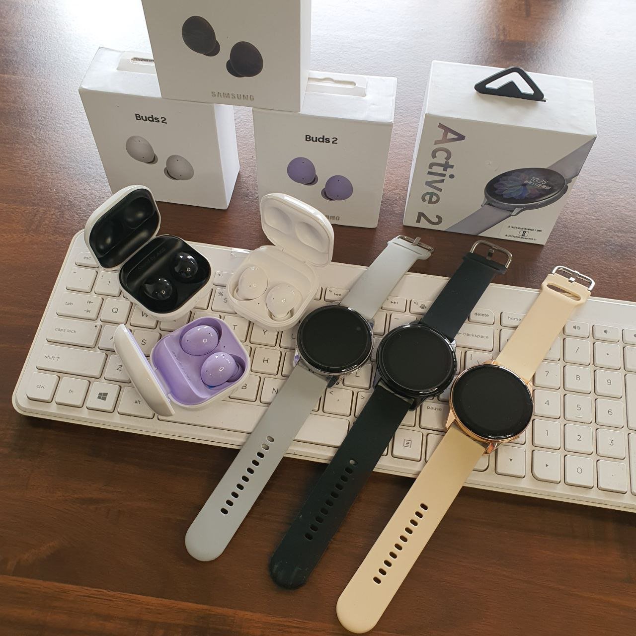 Samsung Galaxy Watch Active 2 Gallery
