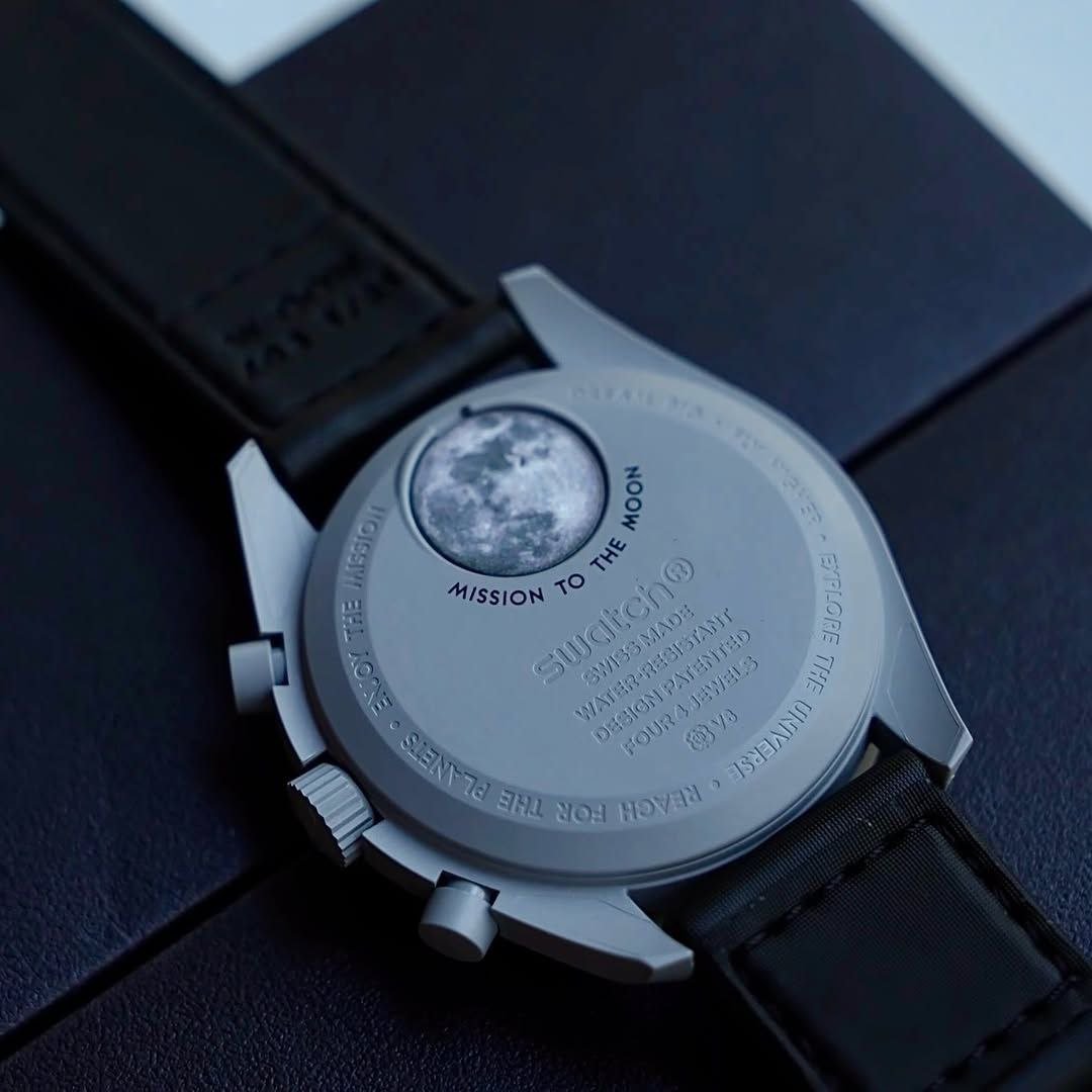 Swatch x Omega Bioceramic MoonSwatch — Mission to the Moon (Model Reference: SO33M100 / Bioceramic Collection) Gallery