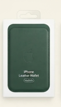 iPhone Leather Wallet with MagSafe Gallery
