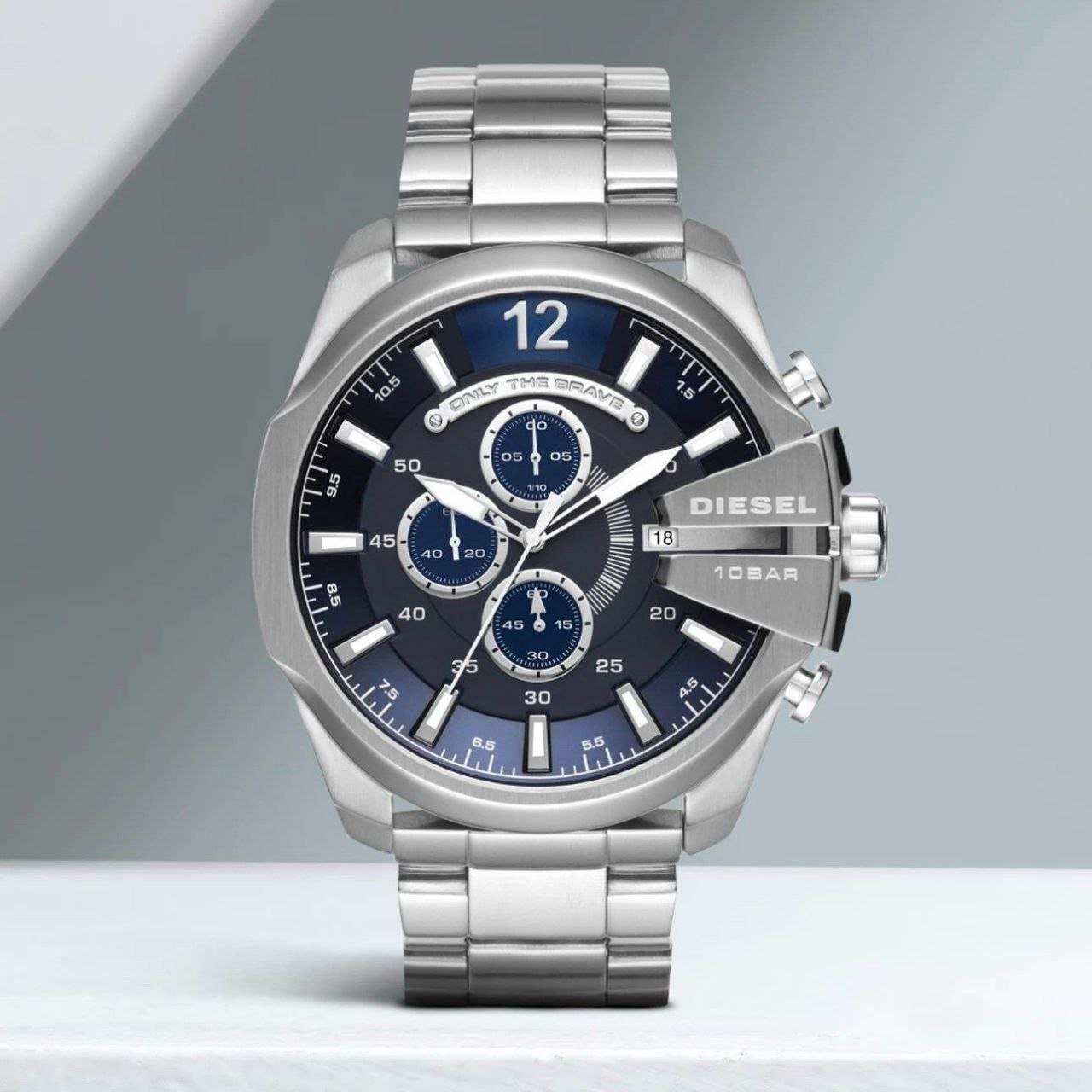Diesel Mega Chief Chronograph (Ref. DZ4318) — Stainless Steel Case with Deep Blue Dial, Chronograph Sub-dials, Date Window, and Silver-Tone Steel Bracelet