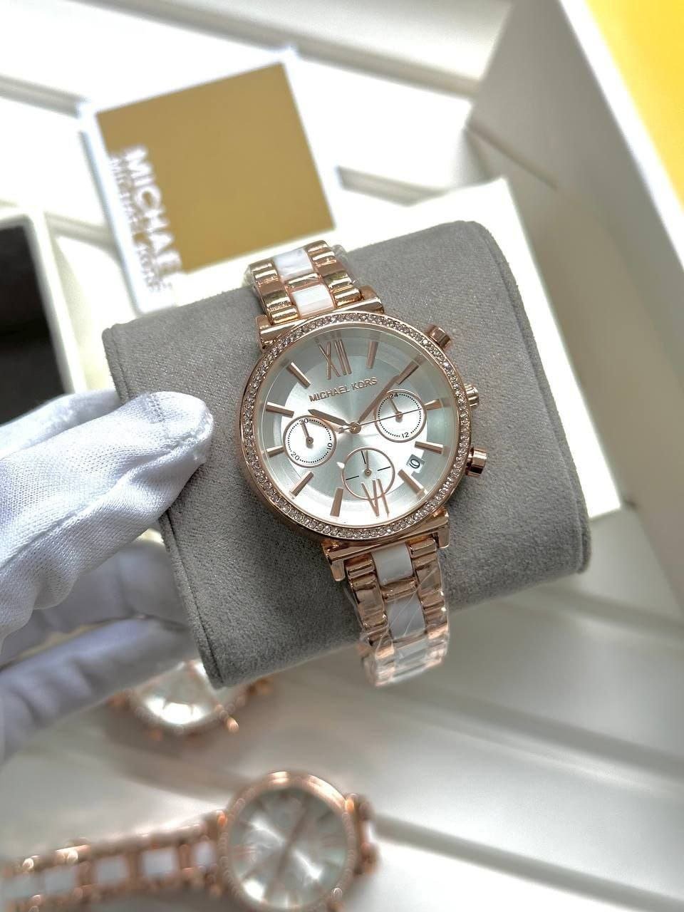 Michael Kors Bradshaw Chronograph Watch (Rose-Gold Tone and White Ceramic Accent Stainless Steel Case with Pavé Bezel and White Dial) — Model