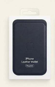 iPhone Leather Wallet with MagSafe